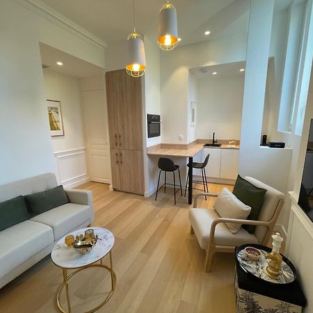 Appartements De Charme Du General Leclerc - Place D'Erlon - Hypercentre - Gare - 兰斯 外观 照片
