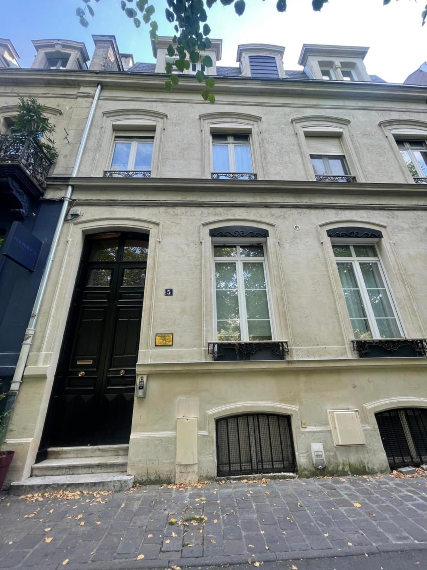 Appartements De Charme Du General Leclerc - Place D'Erlon - Hypercentre - Gare - 兰斯 外观 照片