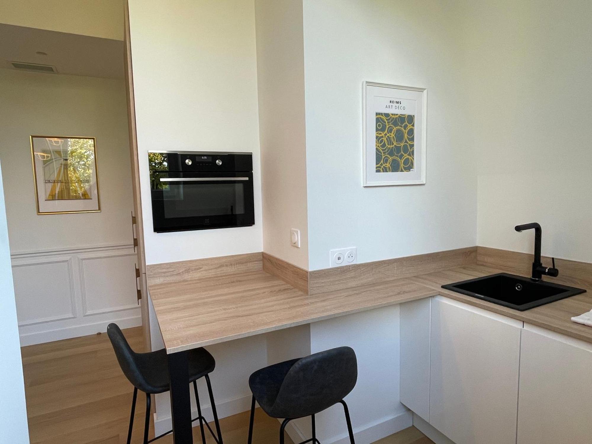 Appartements De Charme Du General Leclerc - Place D'Erlon - Hypercentre - Gare - 兰斯 外观 照片