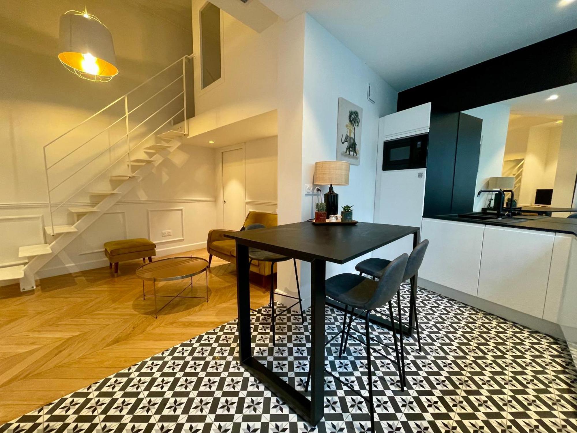 Appartements De Charme Du General Leclerc - Place D'Erlon - Hypercentre - Gare - 兰斯 外观 照片