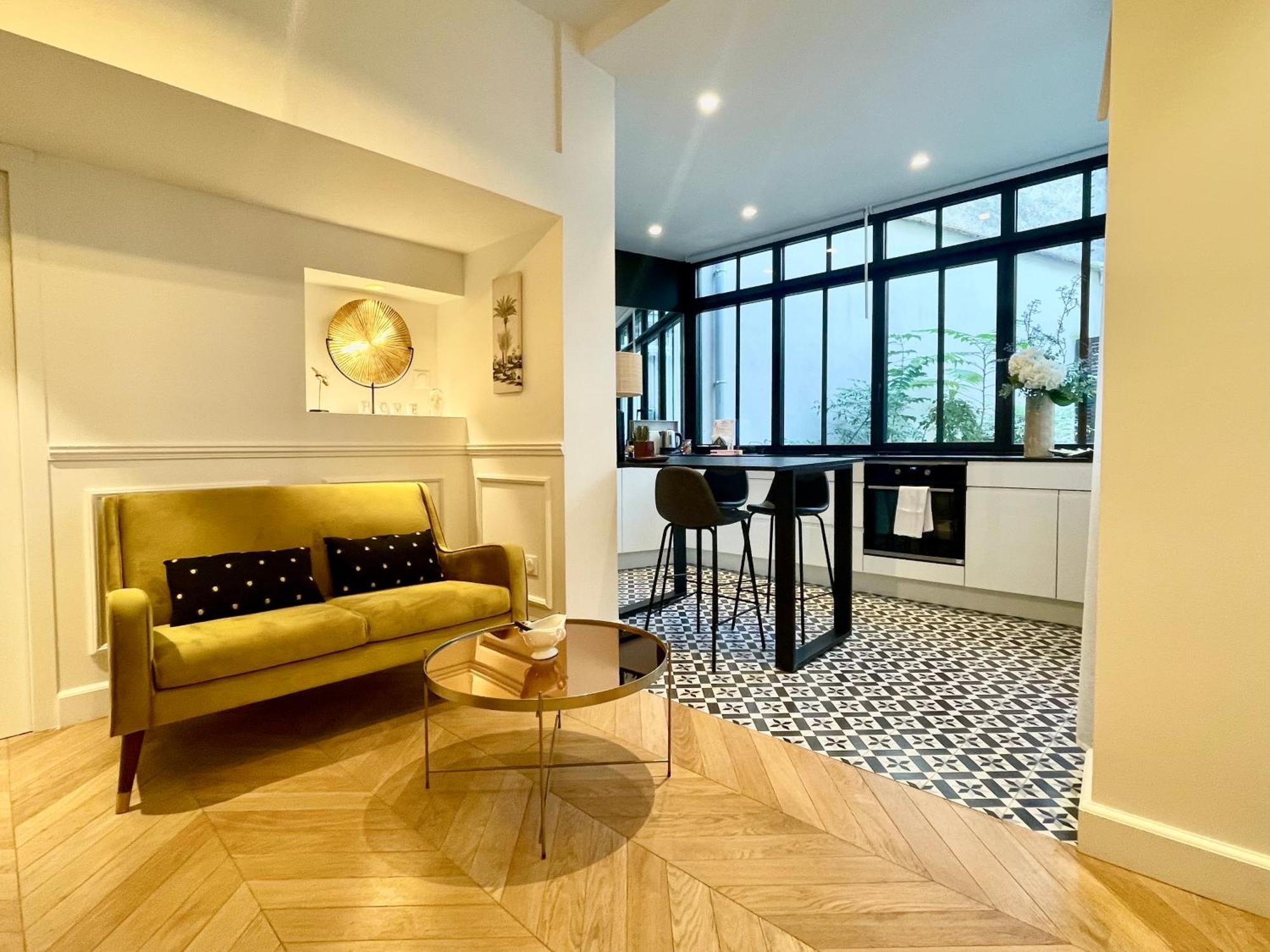 Appartements De Charme Du General Leclerc - Place D'Erlon - Hypercentre - Gare - 兰斯 外观 照片
