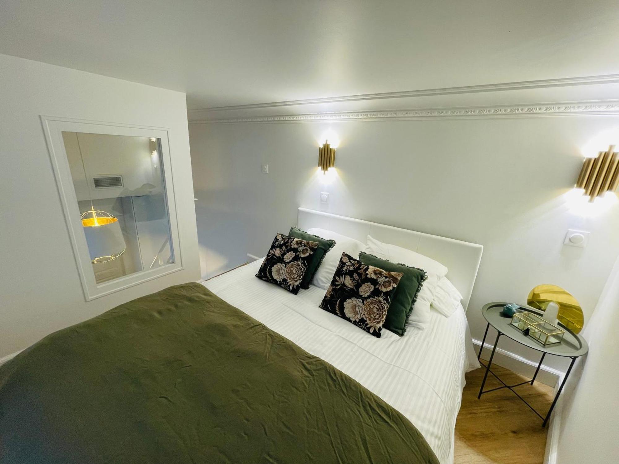 Appartements De Charme Du General Leclerc - Place D'Erlon - Hypercentre - Gare - 兰斯 外观 照片
