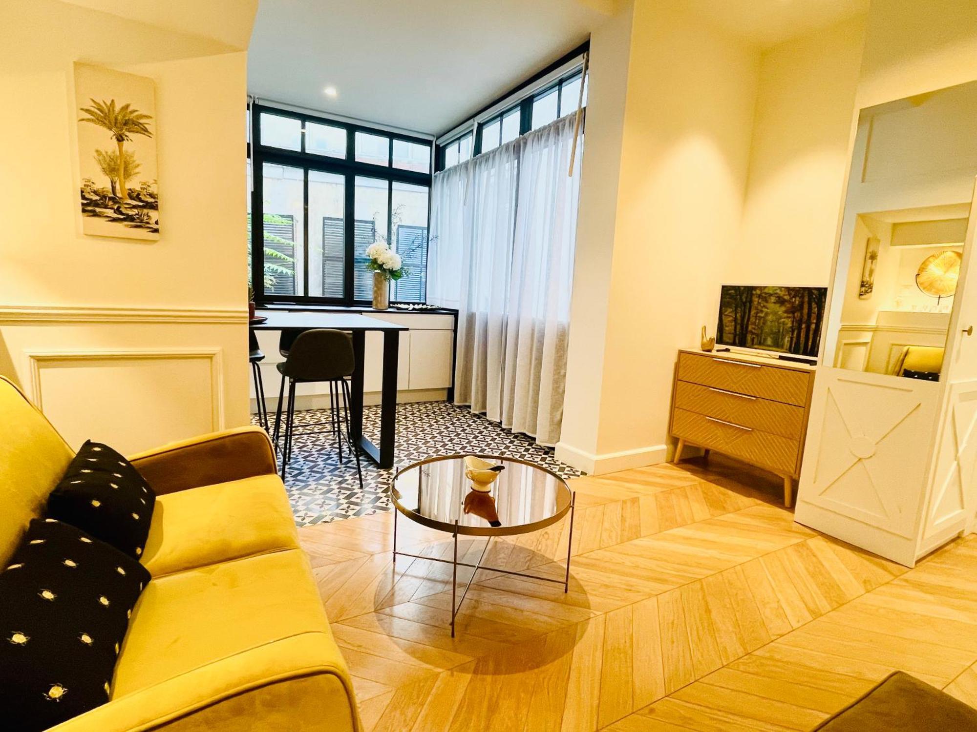 Appartements De Charme Du General Leclerc - Place D'Erlon - Hypercentre - Gare - 兰斯 外观 照片